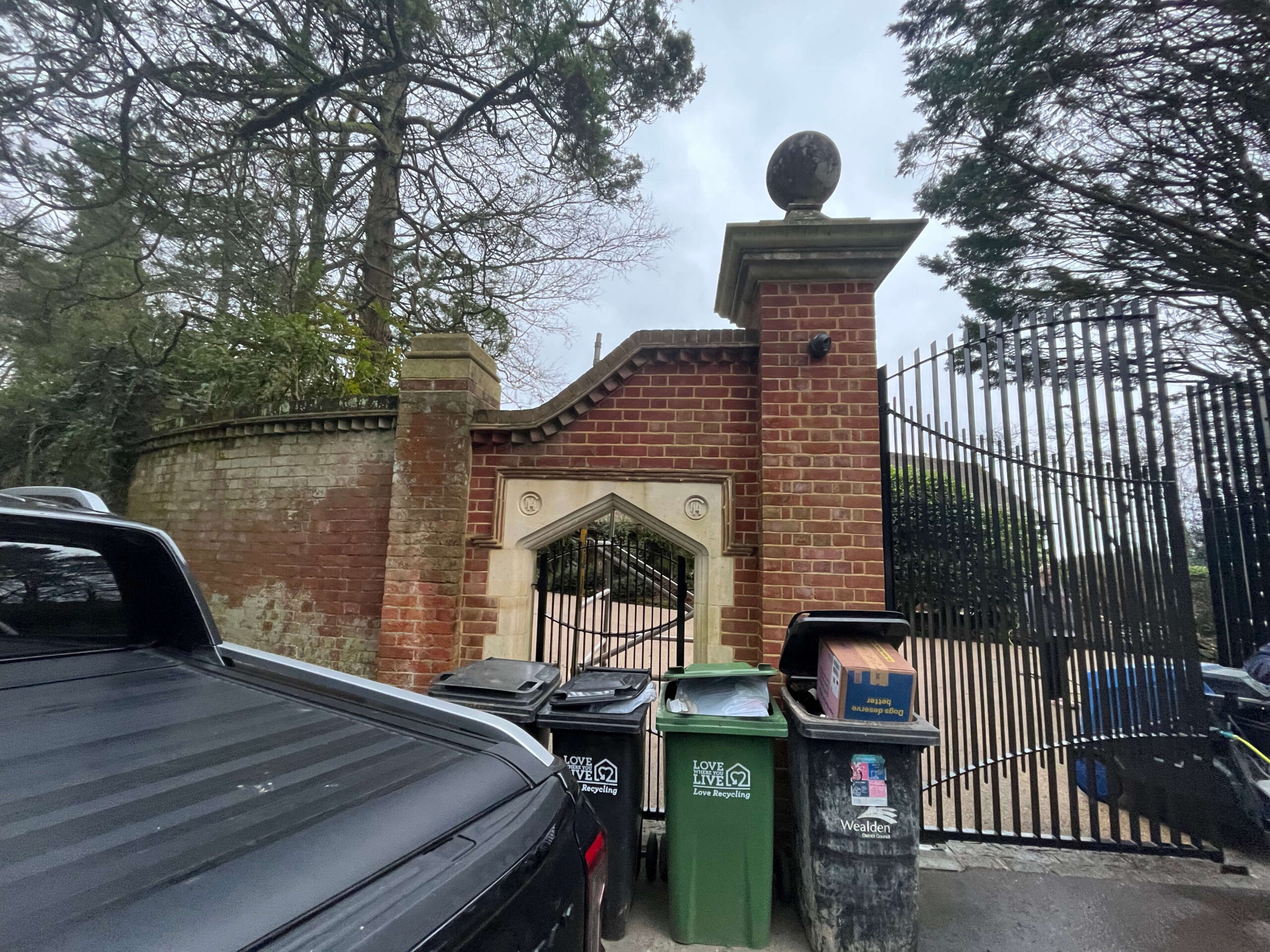Prestigious Stone Installation | Installation | Cleaning | Restoration and Conservation | Stone and Brick Tinting | Design, Engineering and Supply | Proof Testing