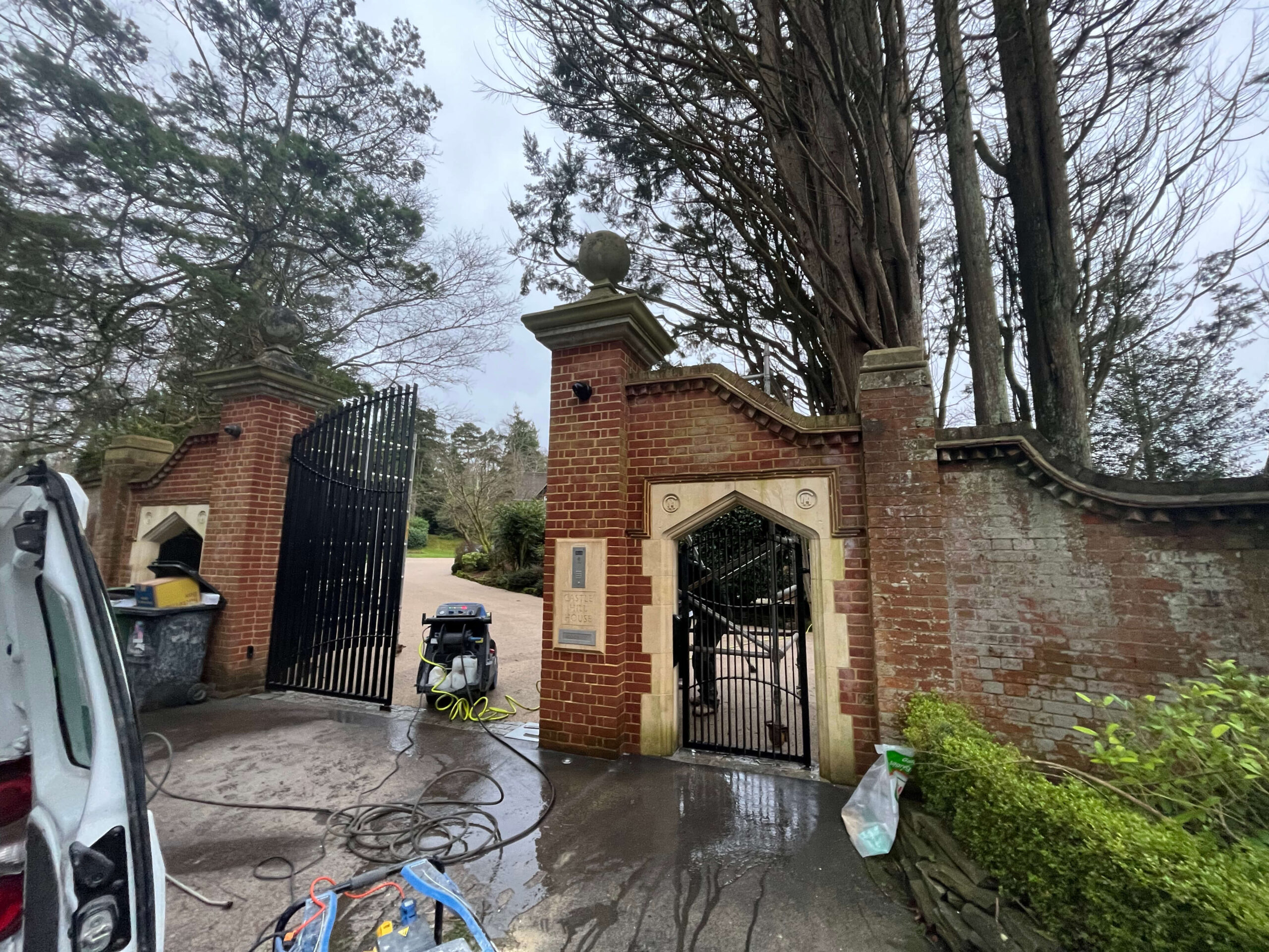 Prestigious Stone Installation | Installation | Cleaning | Restoration and Conservation | Stone and Brick Tinting | Design, Engineering and Supply | Proof Testing